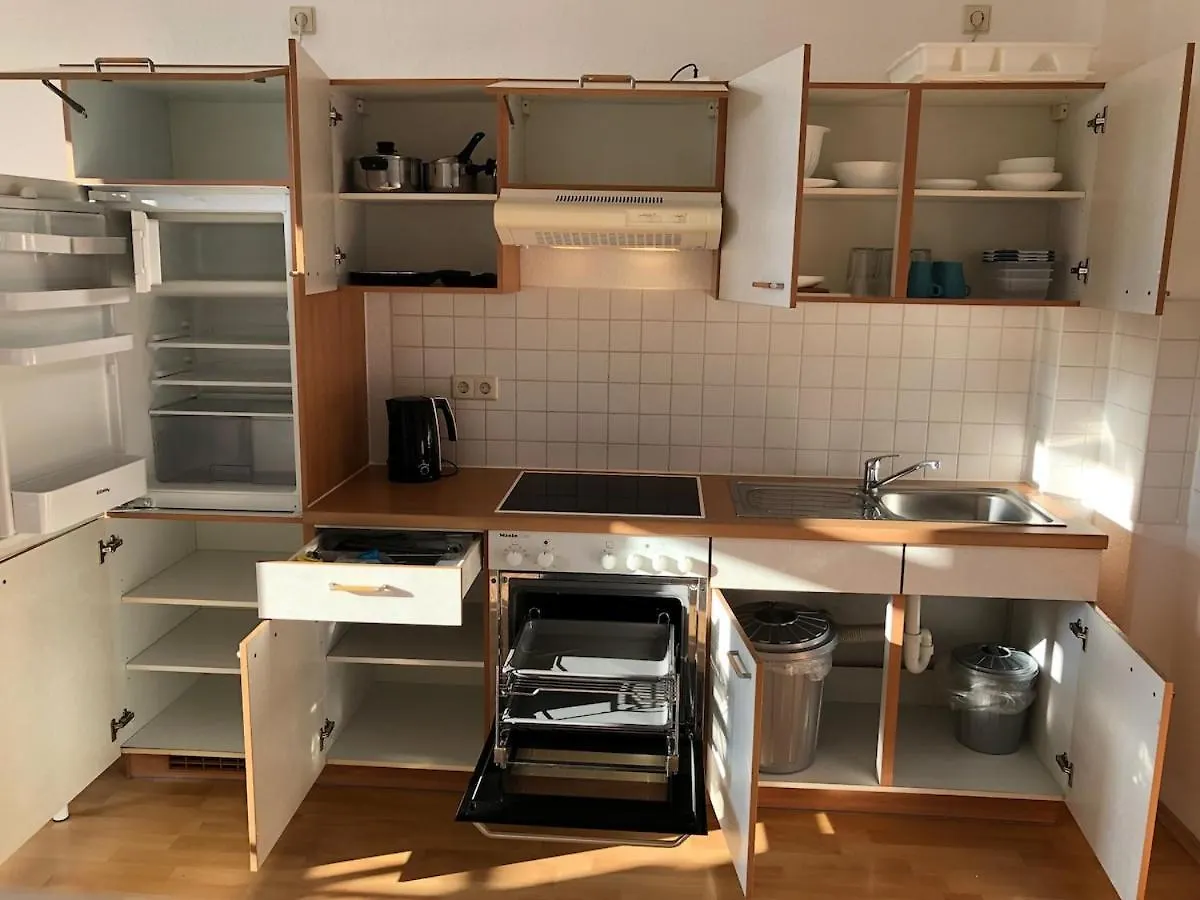 Helle 1Raum Wohnung Apartment Mit Balkon Und Kueche Dresden 0*,