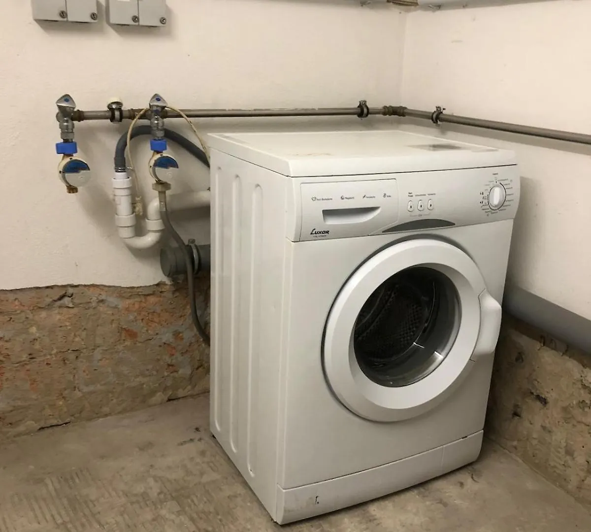 Helle 1Raum Wohnung Apartment Mit Balkon Und Kueche Dresden