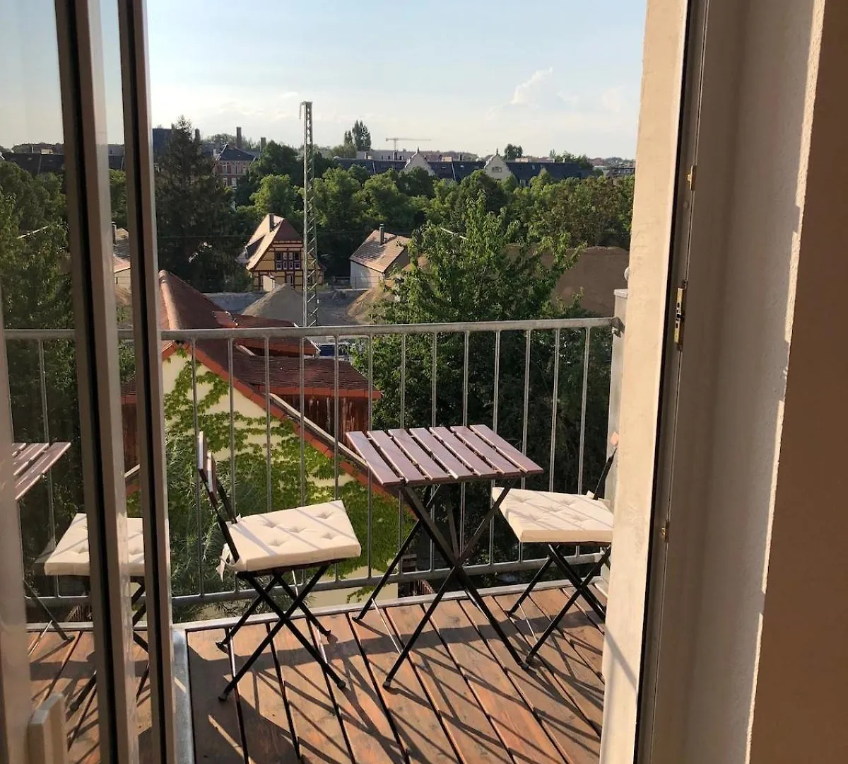 Helle 1Raum Wohnung Apartment Mit Balkon Und Kueche Dresden Germany